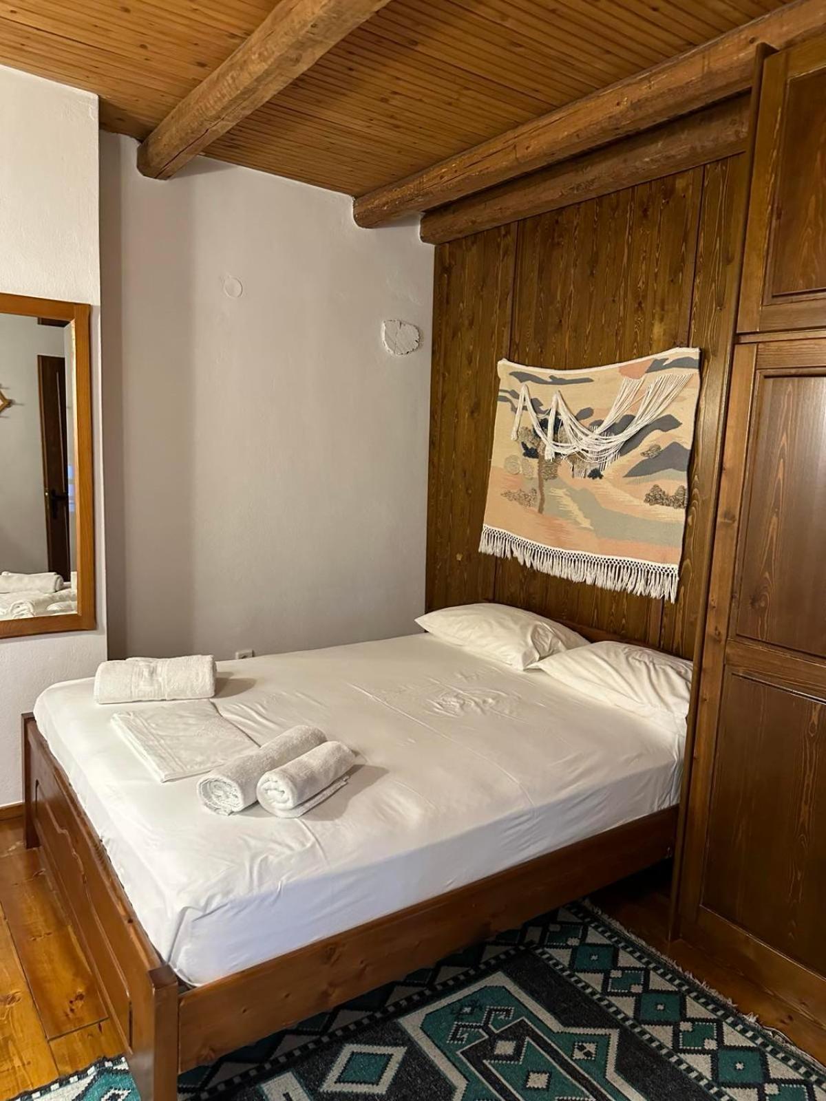 Το Ανώι Apartment ปาเลออส ปานเตเลมอน ภายนอก รูปภาพ