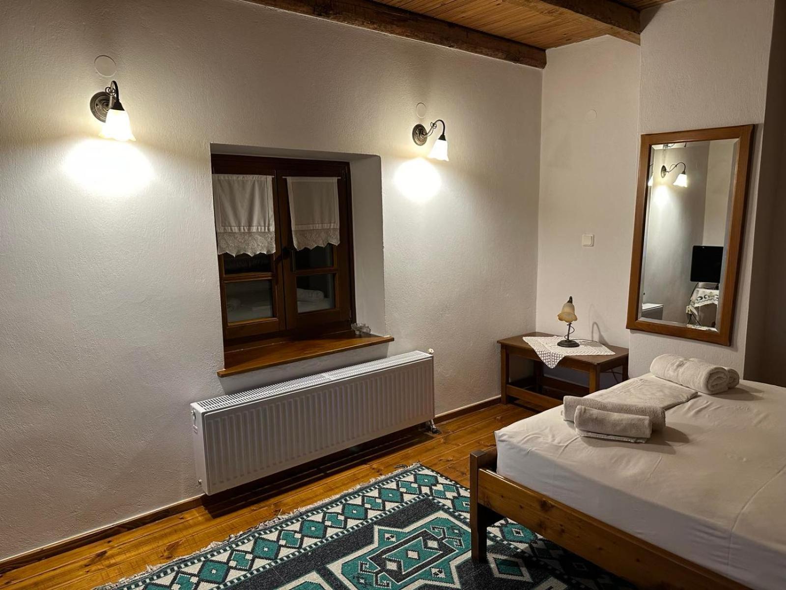 Το Ανώι Apartment ปาเลออส ปานเตเลมอน ภายนอก รูปภาพ